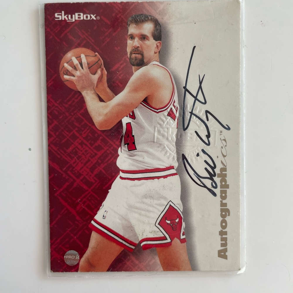 Signed Bill Wennington Card- Chicago Bulls Vintage NBA Autograph